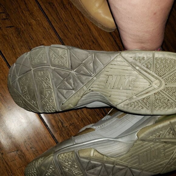 Nike Trainer SC Mens Shoes Size 12 Gray Gold Sneakers Pre-Owned - Picture 5 of 16